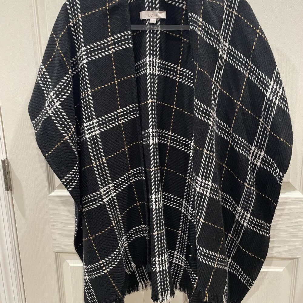 Loft Black & White Plaid Wrap Poncho
